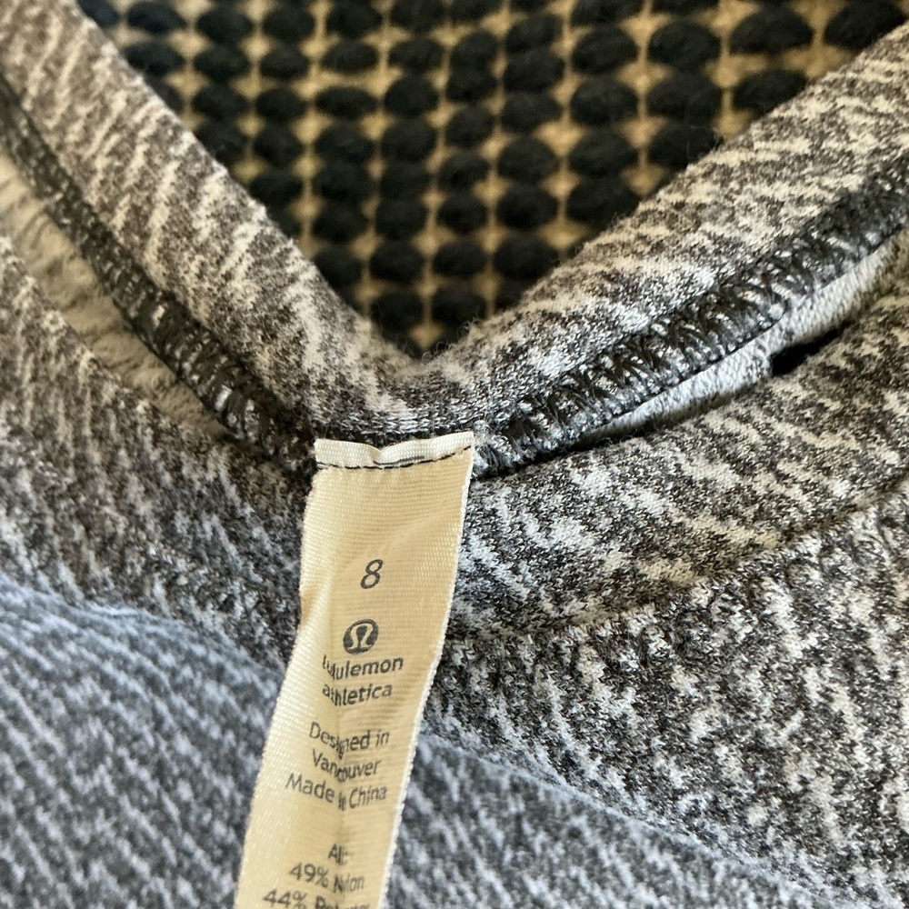 Lululemon Athletica Gray Patterned Top Herringbon… - image 5